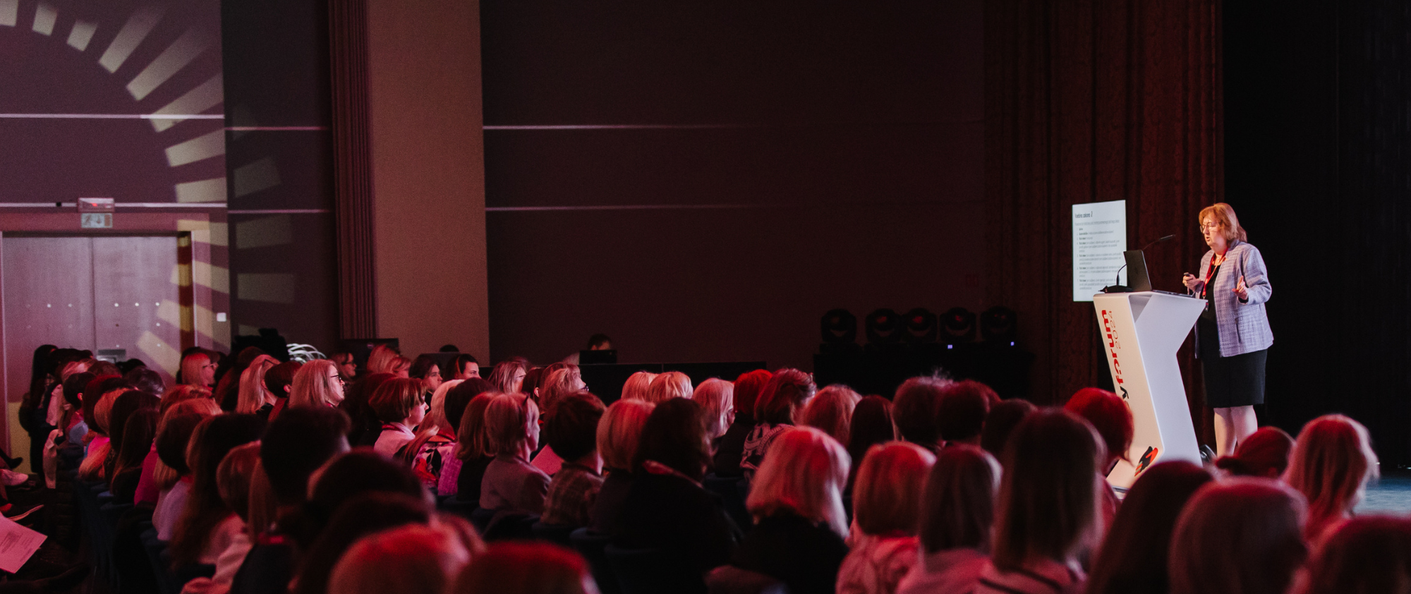 Predavatelji na Seyforumu